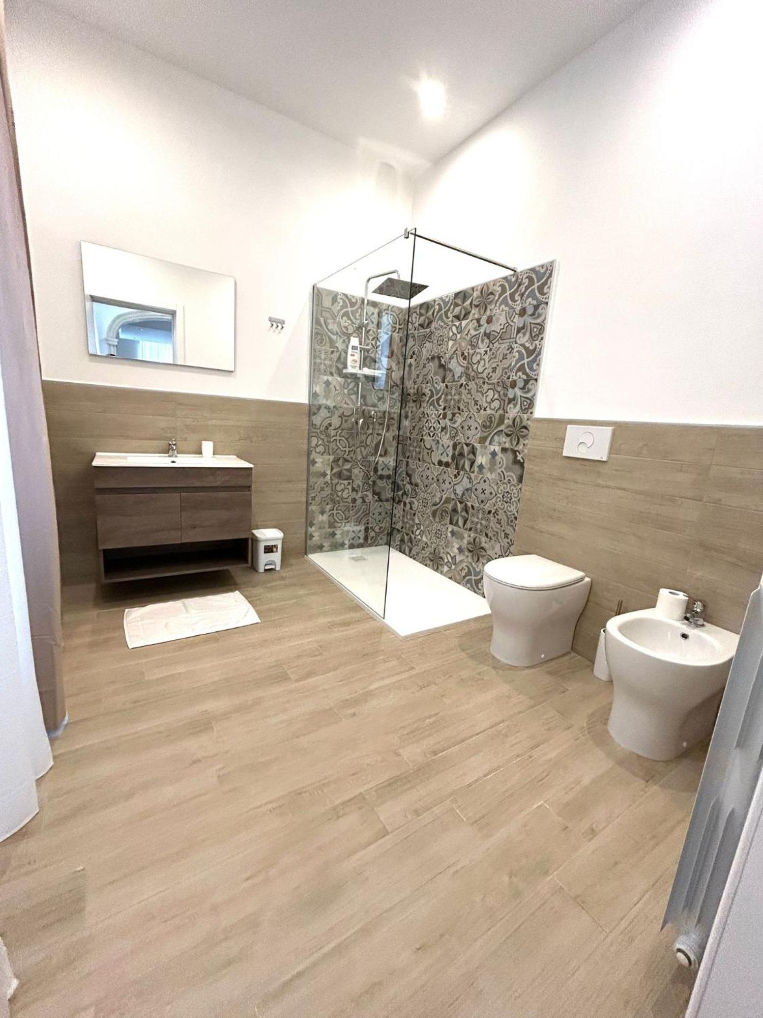 Bed E Suite Domar Brindisi Bagian luar foto