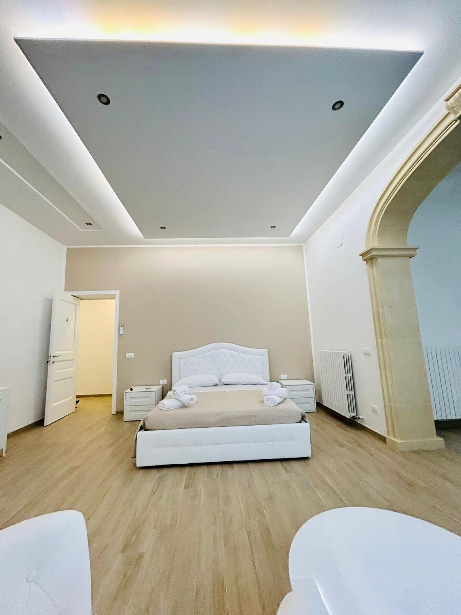 Bed E Suite Domar Brindisi Bagian luar foto
