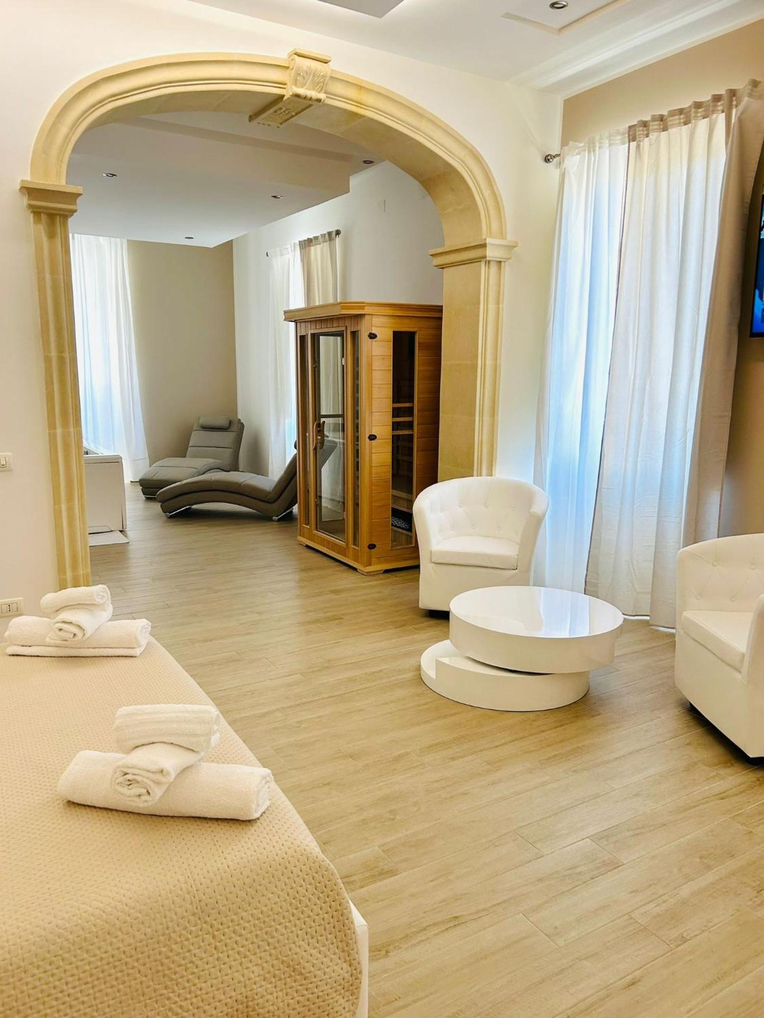 Bed E Suite Domar Brindisi Bagian luar foto