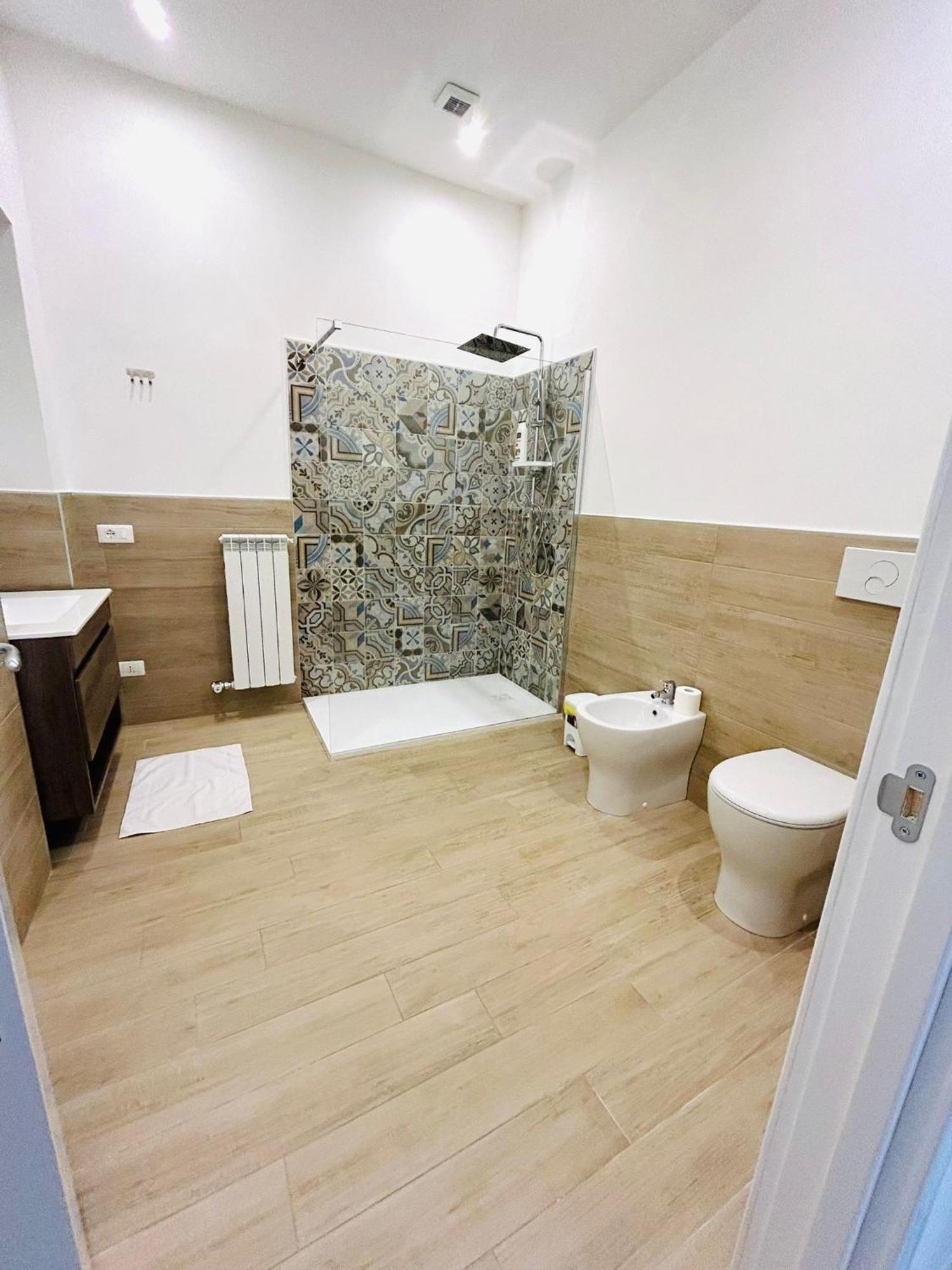 Bed E Suite Domar Brindisi Bagian luar foto