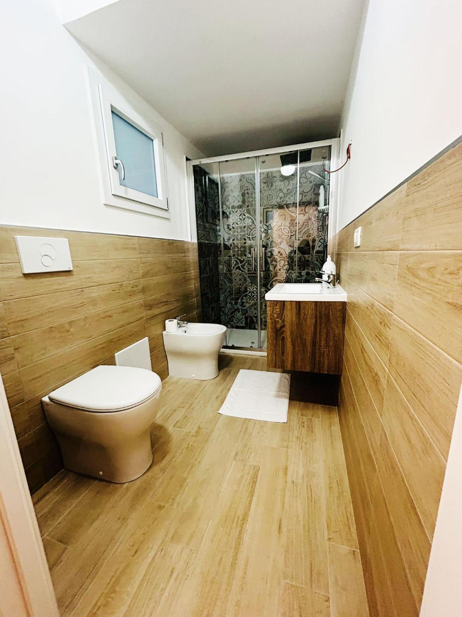 Bed E Suite Domar Brindisi Bagian luar foto