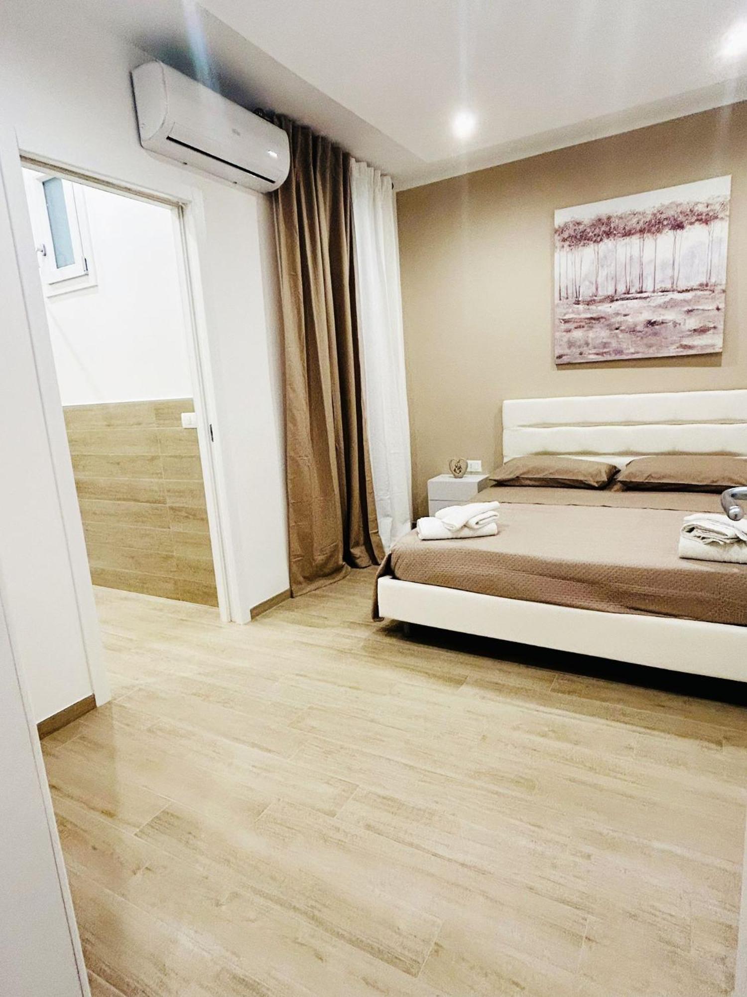 Bed E Suite Domar Brindisi Bagian luar foto